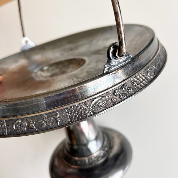 Vintage Pedastal Bride Basket Silver Tray with etching - Picture 5 of 9